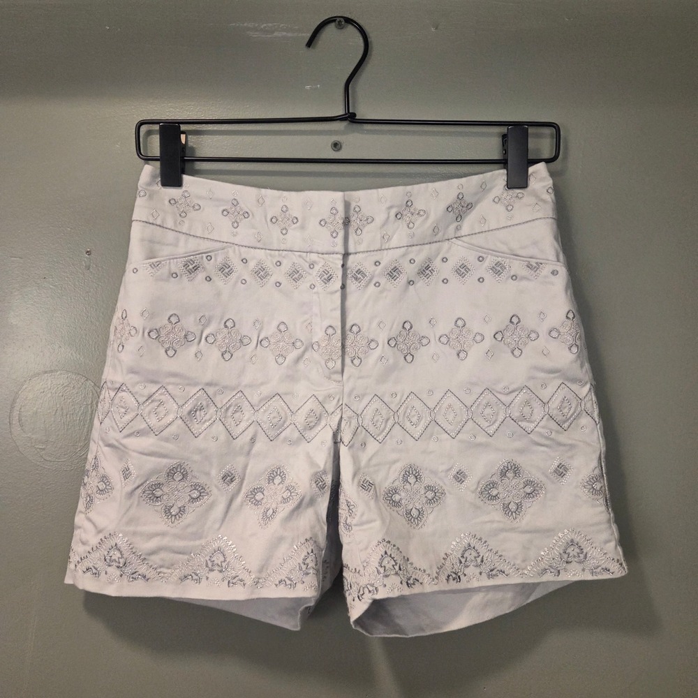 White House Black Market The 5" Short Embroidered Chino Size 0 Gray Silver Cream